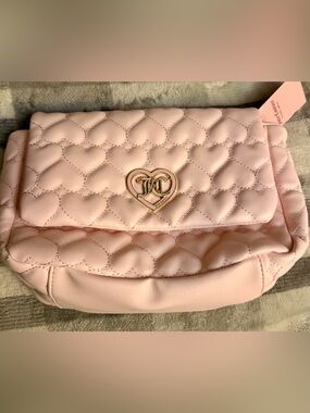 Juicy Couture Flawless Flap
Convertible Crossbody Bag ~ NWT!